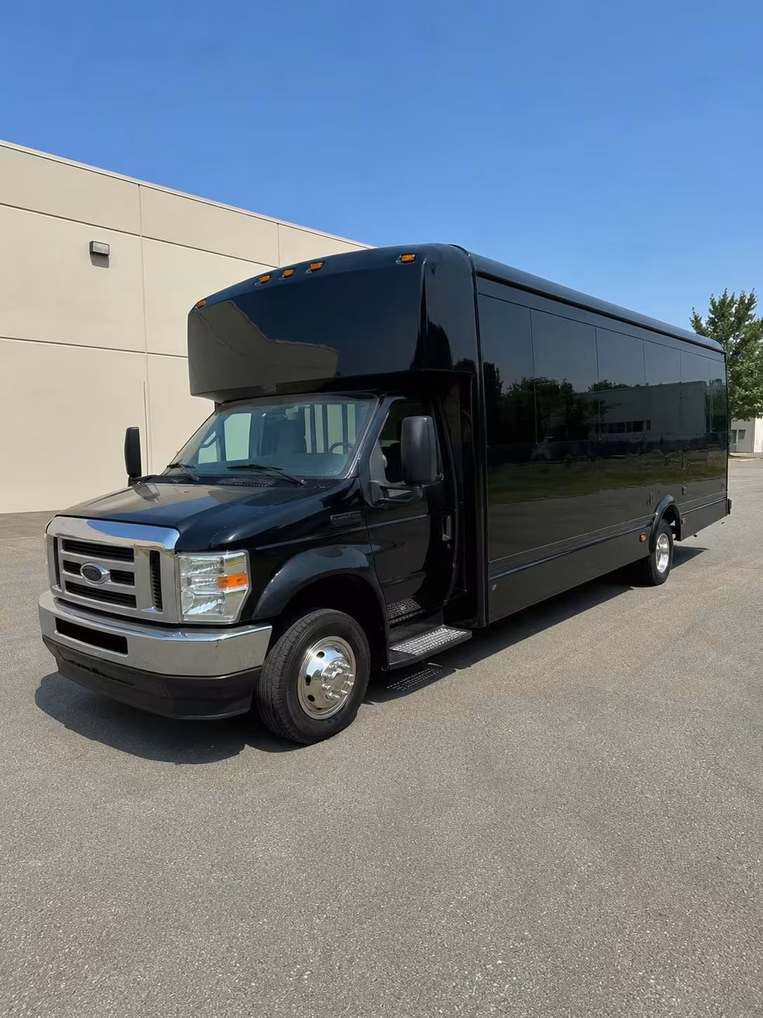 bridal party bus rentals in houston for the whole wedding day
