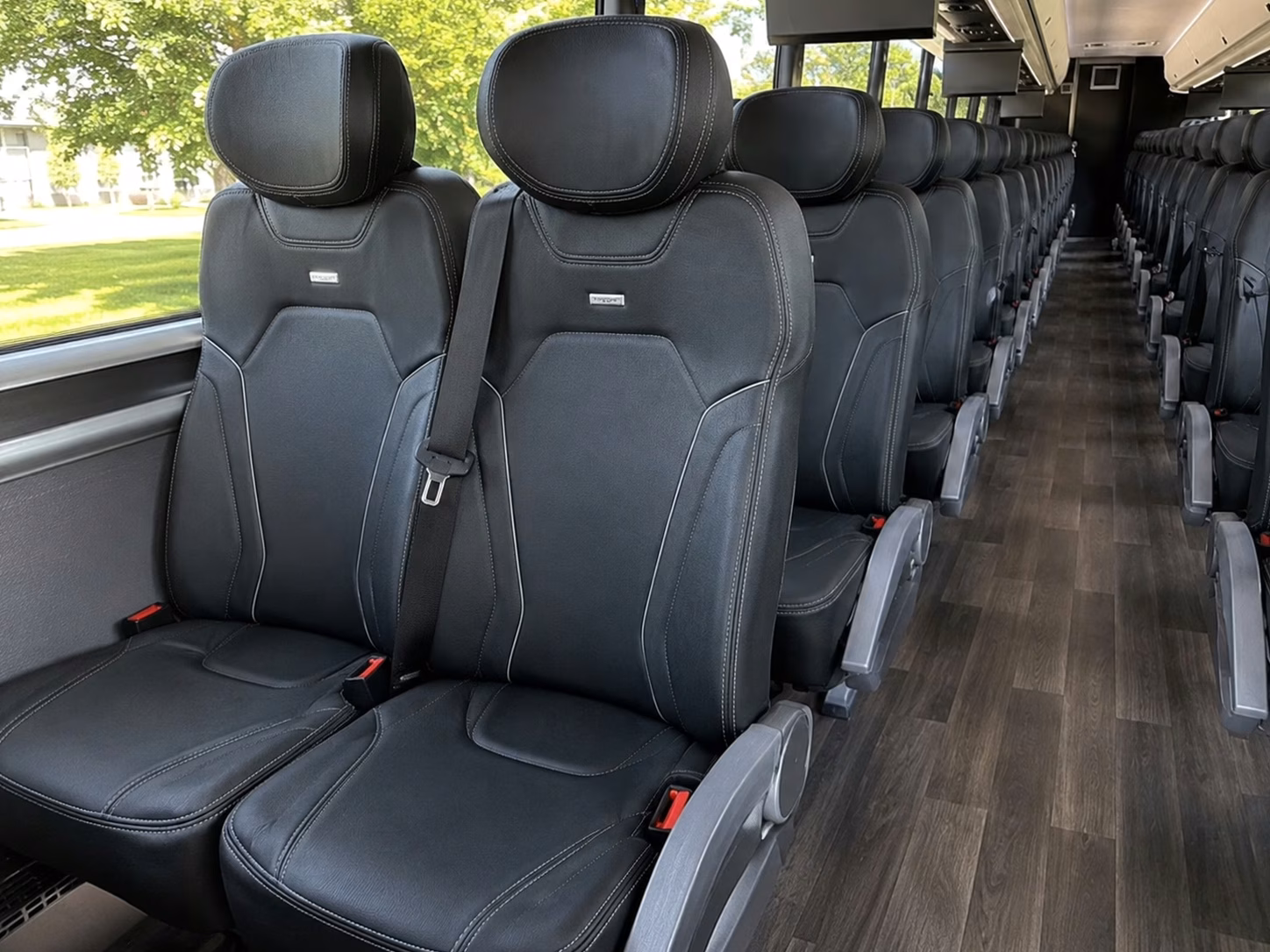 how the type of bus you choose changes charter bus prices in houston texas
